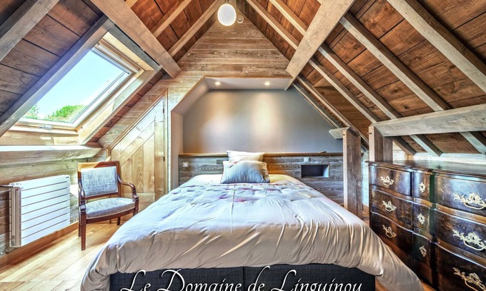 Commana House | La Longère du Domaine de Linguinou