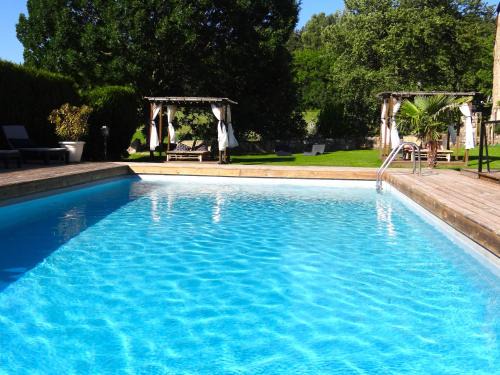 Chaudes-Aigues House | La maison de Gilbert Jacuzzi Piscine chauffée