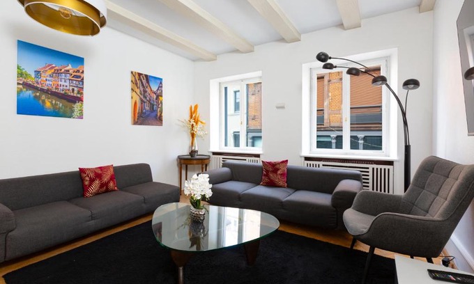 Mulhouse Apartment | La Maison de maître - centre historique - 3 rue henriette