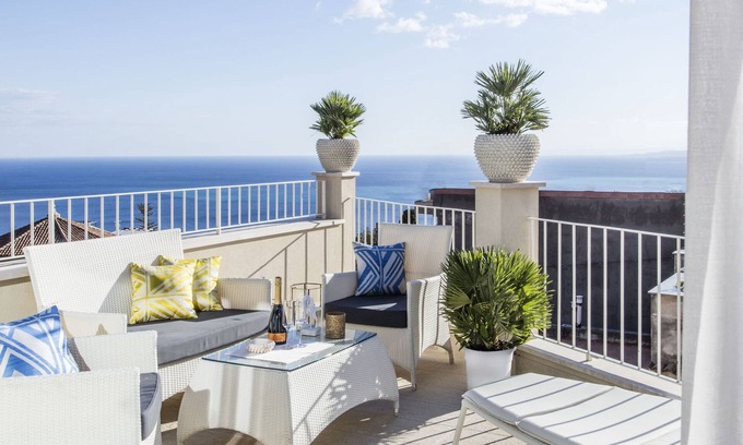 Taormina House | La Malandrina Apartments & Suites