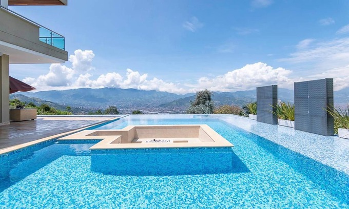 Envigado Villa | LA MANSION PARA QUE VIVAS UNA EXPERIENCIA INIGUALABLE