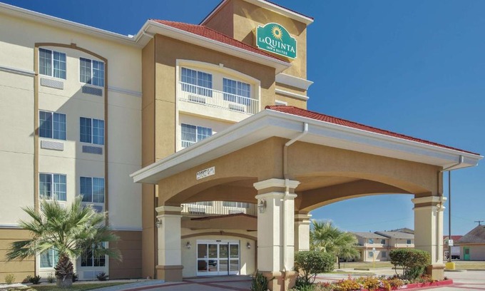 Corsicana Hotel | La Quinta by Wyndham Corsicana