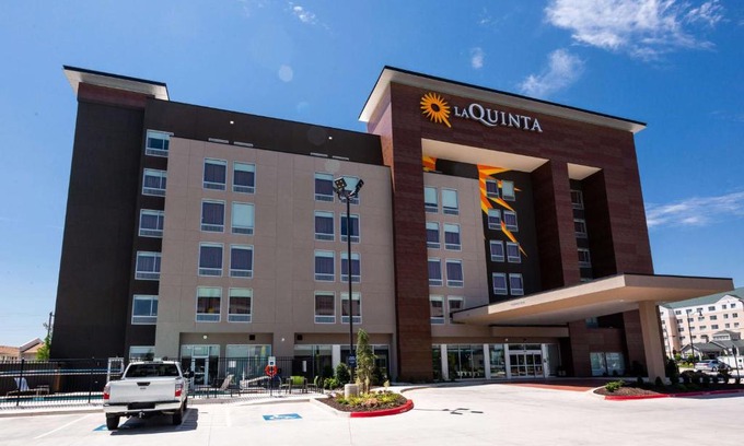 Central Oklahoma City Hotel | La Quinta by Wyndham Oklahoma City Airport