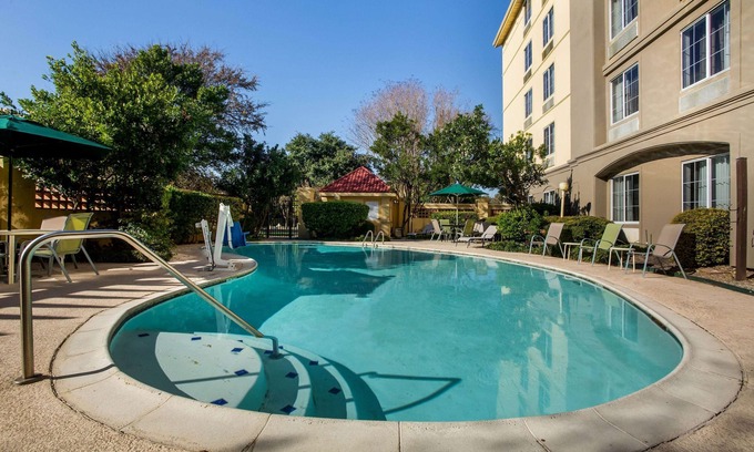 East Oak Hill Hotel | La Quinta Inn & Suites by Wyndham Austin Southwest