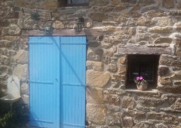 Plougastel-Daoulas House | La rose trémières 400 m de la mer