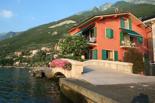 Cassone Apartment | La Toresela