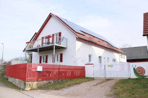 Zeitlarn Apartment | La Toskana Apartment Ihr Rückzugsort am Regen