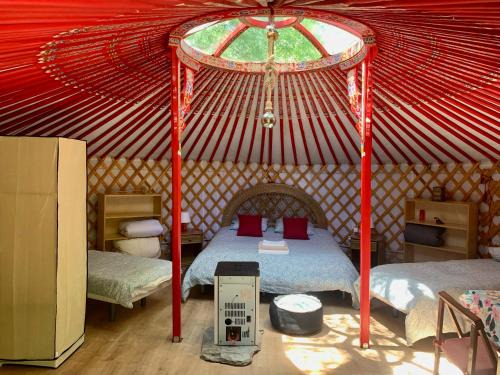 San Lorenzo de El Escorial Cabin | La Yurta de Gaia