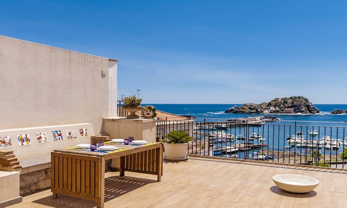 Aci Trezza Apartment | Lachea Seaview Penthouse - Short Lets