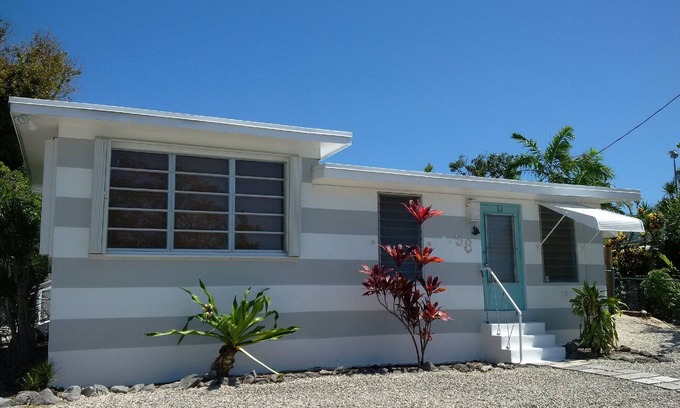 Key Largo Park Cottage | Laidback Beach Shack, with a Vintage Retro Vibe & Serene Feel.