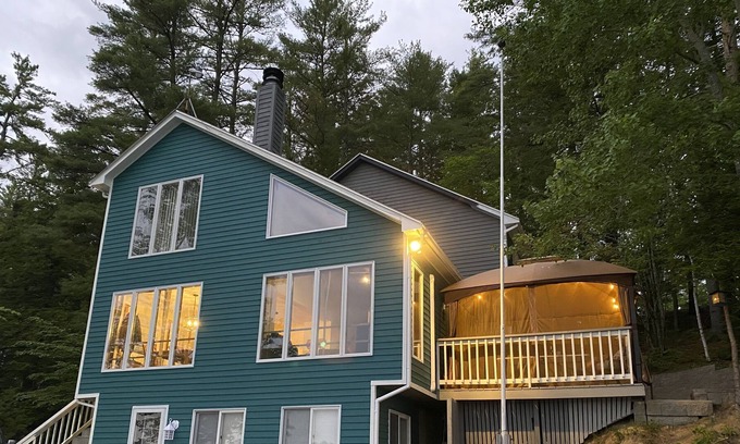 Shapleigh House | Lake Front Property with Breathtaking Views and Sunsets
