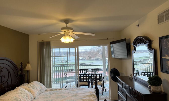 Lake Ozark Condo | Lake Front Views in each Room ! Location Location