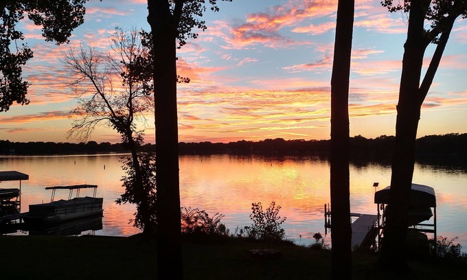 Honey Creek Cabin | Lake house in Kettle Moraine Forest with fabulous sunset views-min monthly