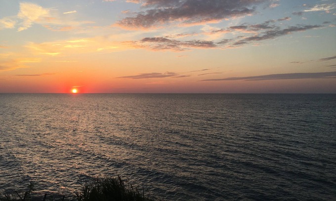 Ashtabula House | Lakefront beach house Geneva on the lake oh