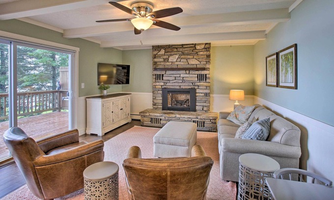 Cadillac Cottage | Lakefront Cadillac Cottage w/ Furnished Deck!