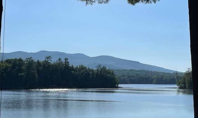 Moultonborough Cottage | Lakefront cottage with mountain view, private sandy beach & dock for a boat!