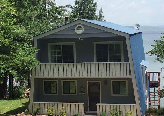 Jefferson City House | Lakefront Cottage on Cherokee lake with breathtaking views. Relax and enjoy!