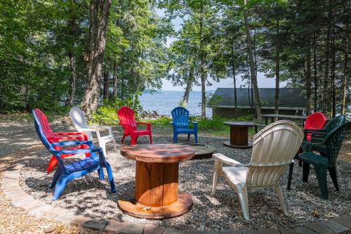 Phelps House | Lakefront Phelps Cabin with Boat Dock and Water Toys!
