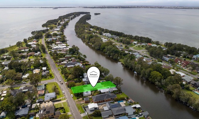 Chittaway Point House | Lakefront Serenity - Kayaks Available