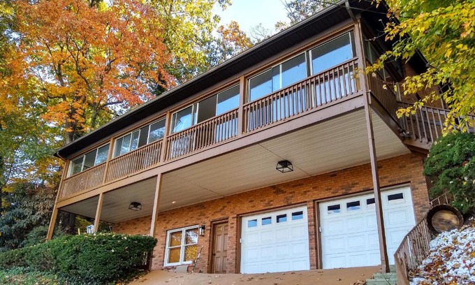 Lake Junaluska House | Lakeshore Living