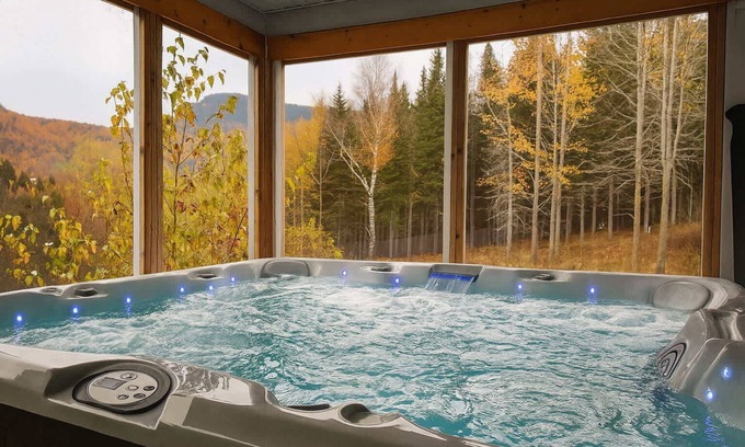 Saint-Brigitte-de-Laval Apartment | Lakeside Getaway #4 | Spa Sauna Firepit