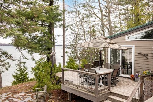 Traverse City House | Lakeside Shores Escape - Adventure Awaits Peaceful Retreat Just Minutes from Traverse City
