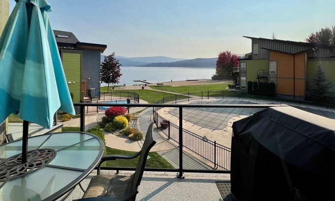 Scotch Creek House | Lakeside with Pool Townhouse