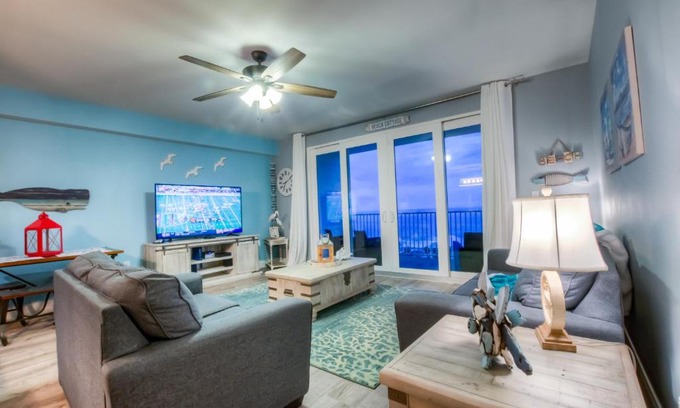 Panama City Beach House | Laketown Wharf 905 By ZIA VR
