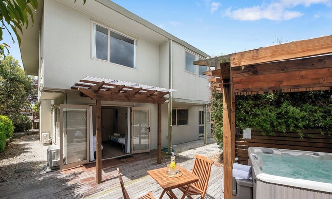 Taupo Cottage | Lakewood Haven - Taupo Holiday Home