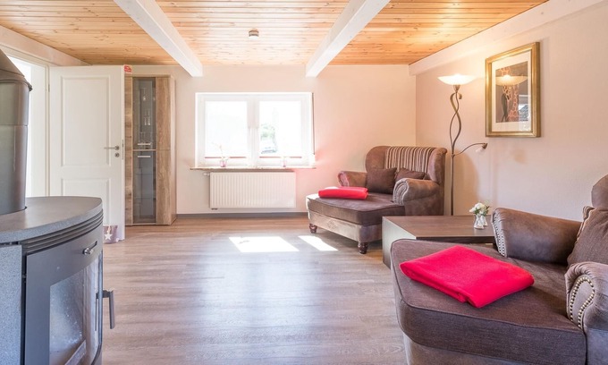 Rodemis House | LaLu holiday home in Husum for up to 2 people