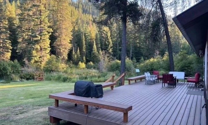 Priest River House | Lamb Creek Resort