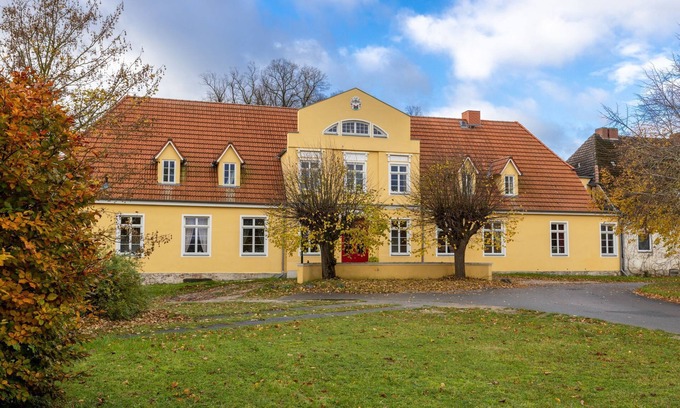 Kroepelin Apartment | Landferienwohnung im Gutshaus OFC 28 - 4- Raum Ferienwohnung im Gutshaus