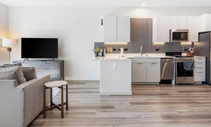 Reno/Tahoe Airport Apartment | Landing at Emory at RED - Studio in Reno