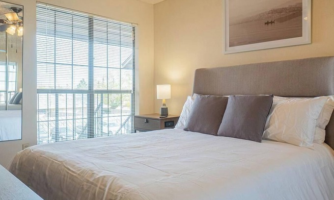 Biggs Field Apartment | Landing at High Ridge Apartments - 1 Bedroom in East El Paso