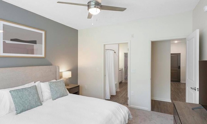 Downtown Omaha Apartment | Landing at The Duke of Omaha Apartments - 1 Bedroom in Dodge Street Corridor