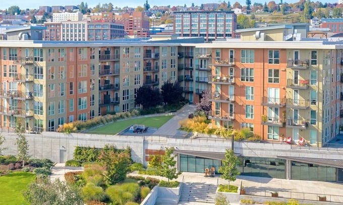 New Tacoma Apartment | Landing at The Henry - 1 Bedroom in New Tacoma