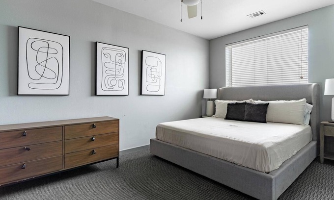 University District Apartment | Landing at The Nine @ Memphis - 3 Bedrooms in U.