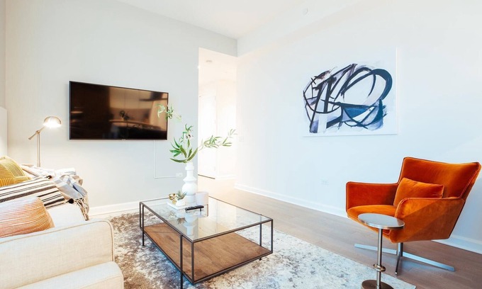 Wimauma Apartment | Landing | Chic 2BD, Pool, Clubhouse