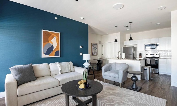 Venus Apartment | Landing | Incredible 1BD, Pool, Gym