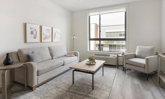 Carteret Apartment | Landing | Incredible 1BD, Courtyard, Gym