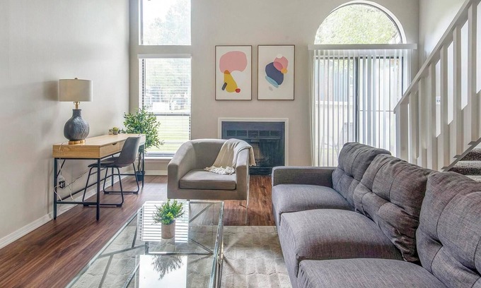 Cordova Apartment | Landing | Incredible 2BD, Gym, Game Room
