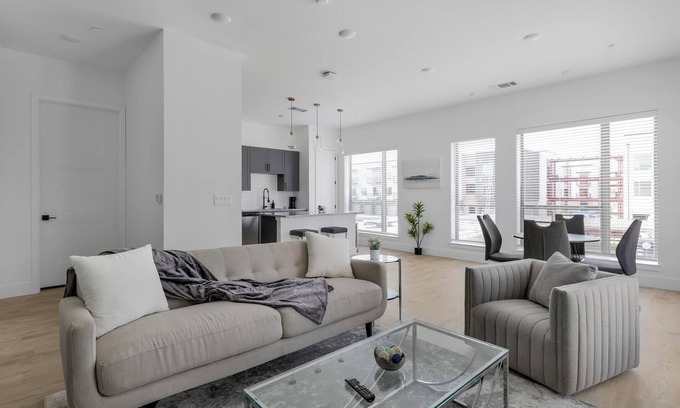 Denton Apartment | Landing | Modern 2BD, Gym