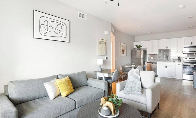 Townsite Apartment | Landing | Modern 2BD, Rooftop Lounge, Pool