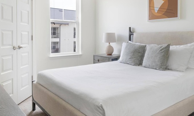 Mableton Apartment | Landing | Modern 2BD, Yoga Studio, Rooftop Lounge