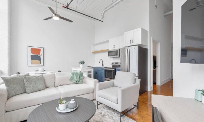 Greenville Apartment | Landing | Stunning 2BD, Yoga Studio, Gym