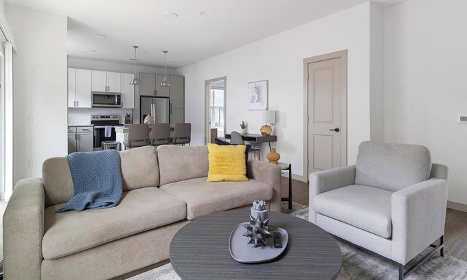 Fort Worth Apartment | Landing | Stylish 2BD, Clubhouse, Gym