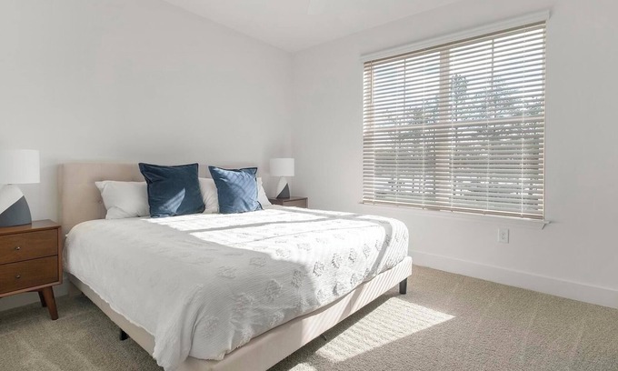 Crestline Heights Apartment | Landing | Stylish 1BD, Gym, Pool