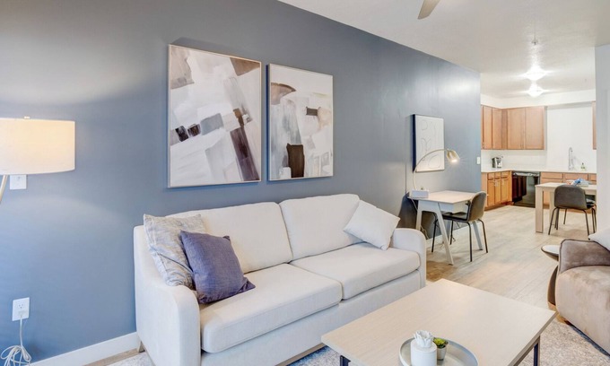 South Salt Lake Apartment | Landing | Stylish 1BD, Gym, Courtyard