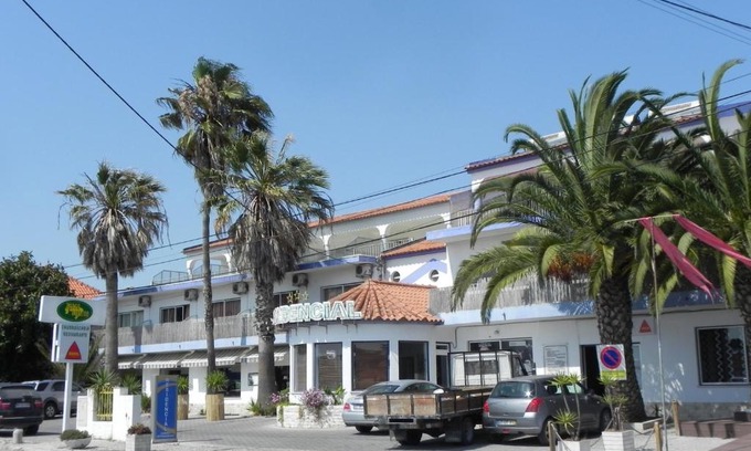 Charneca de Caparica e Sobreda House | Lareira do Pinheirinho