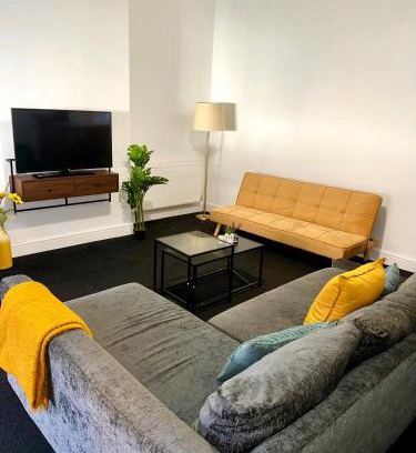 Peterborough Apartment | Large 2 bed apt in Peterborough city centre